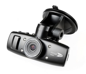 Новые автомобильные видеорегистраторы Gmini MagicEye HD50 и HD50G  